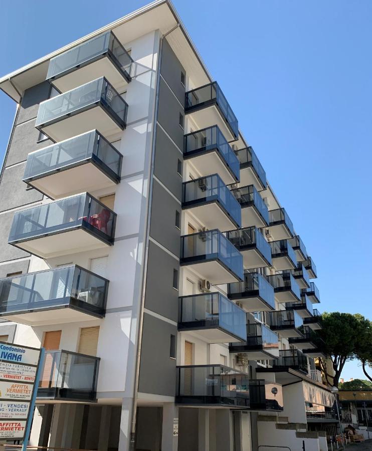 Malibu Apartment *