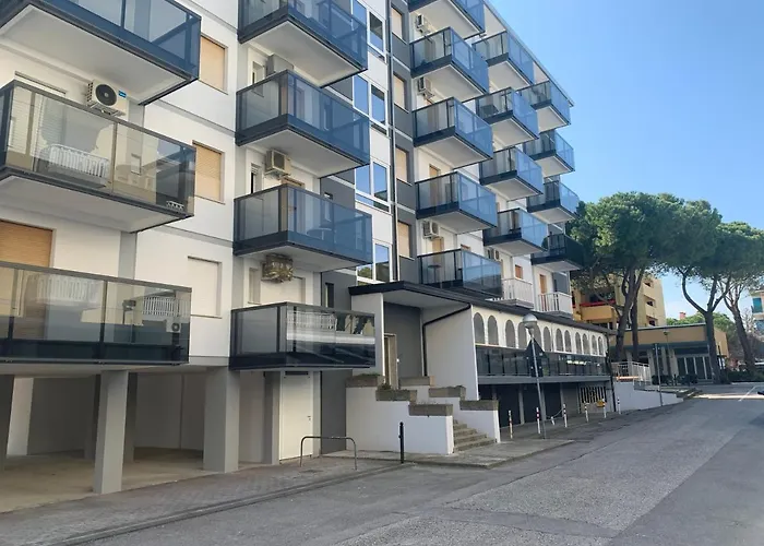 Malibu Apartments
